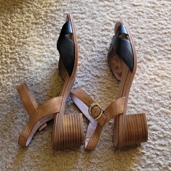 Miz mooz sandals size 10 - Picture 5 of 8